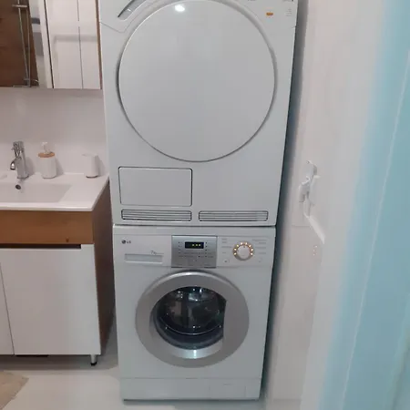 Vlyche Free Parking Apartment