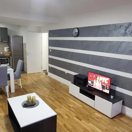 Apartment Vlyche Free Parking