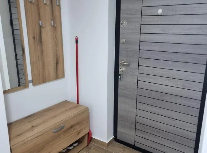 Vlyche Free Parking Ni